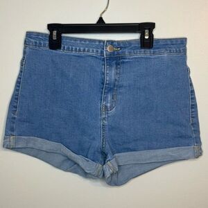 SHEIN Women’s Roll Hem Medium Wash Denim Shorts Size Large (8/10)